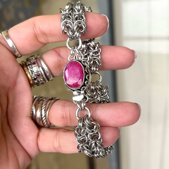 Maille stainless steel indian ruby bracelet . Handmade chain & ruby gem clasp - Picture 5 of 16